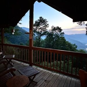 Meet your Posher, Jay